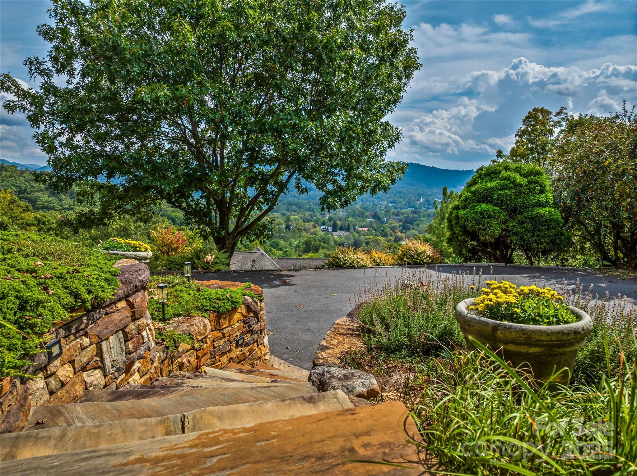 136 Senator Reynolds Road Asheville NC 28804