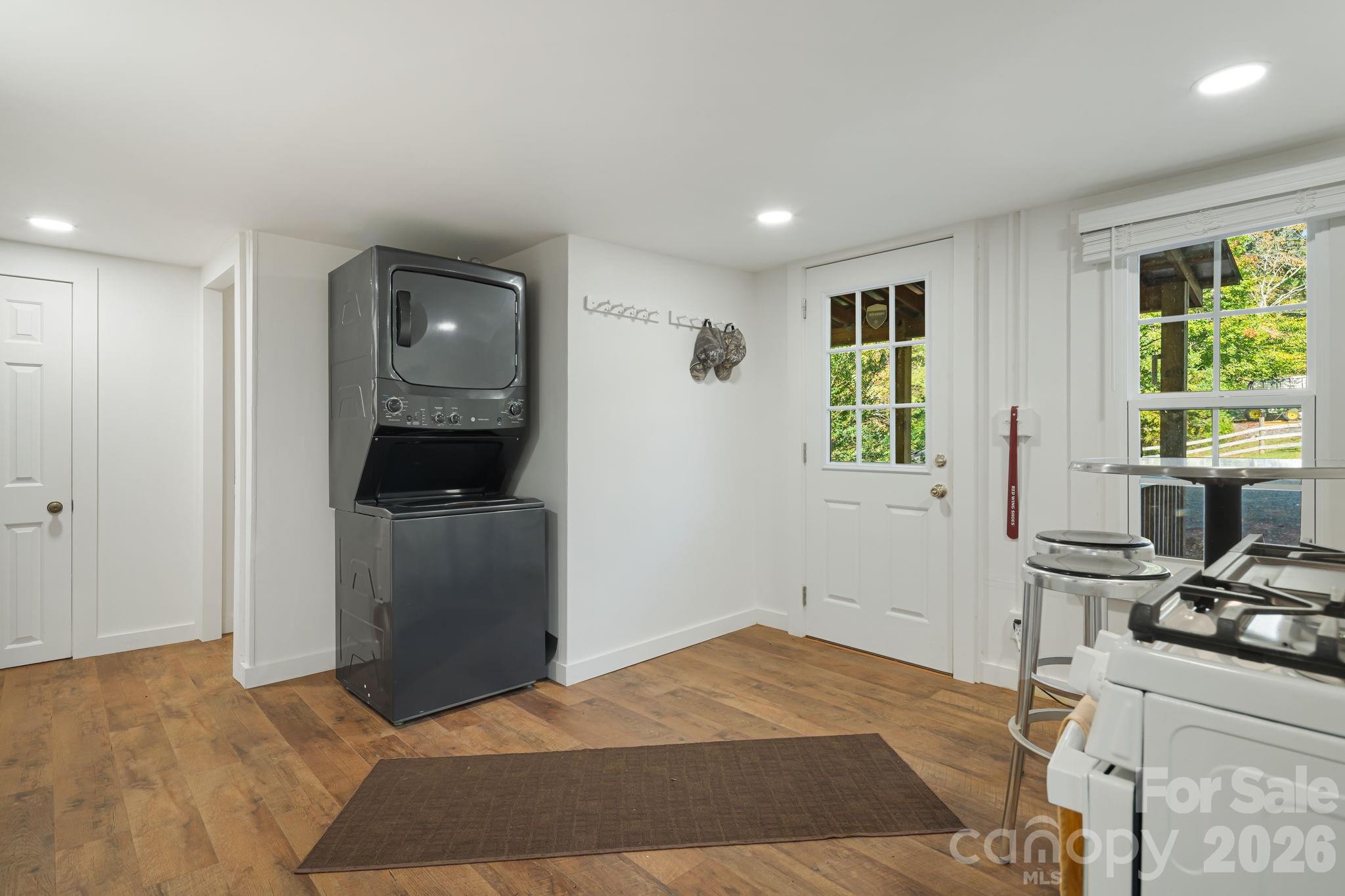 456 Maney Branch Road Burnsville NC 28714