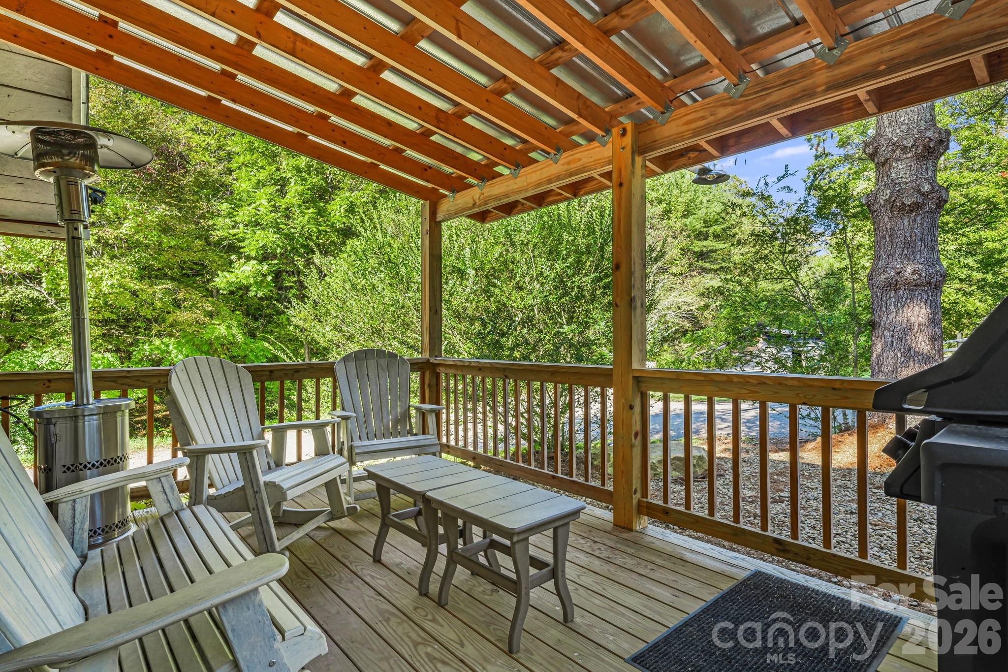 456 Maney Branch Road Burnsville NC 28714