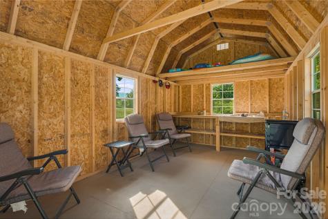 456 Maney Branch Road Burnsville NC 28714