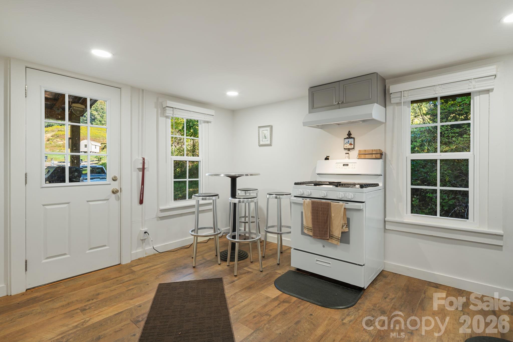 456 Maney Branch Road Burnsville NC 28714