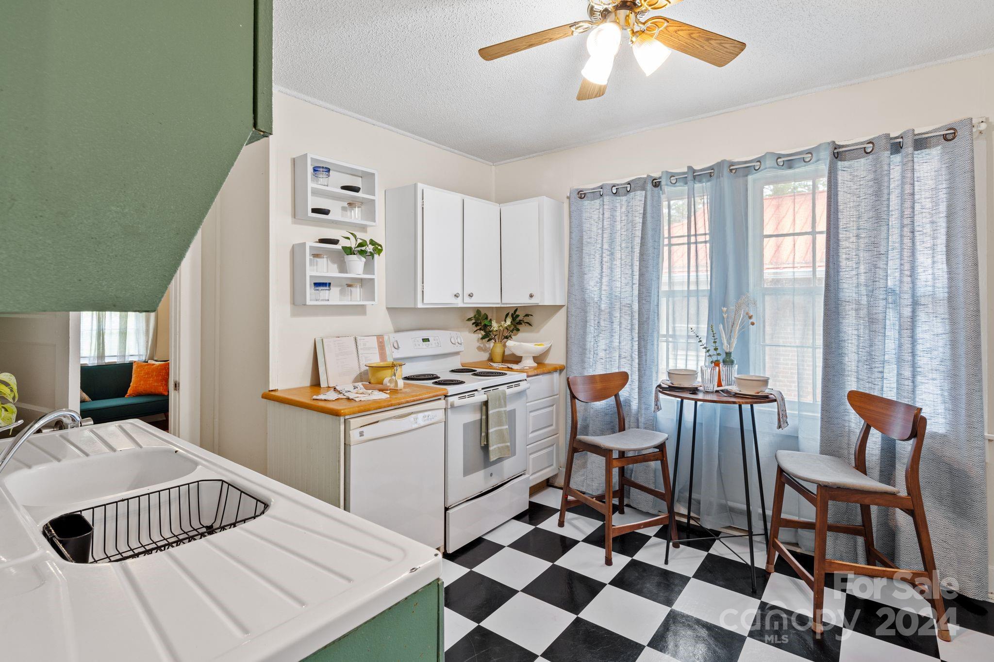 119 Powell Street Swannanoa NC 28778