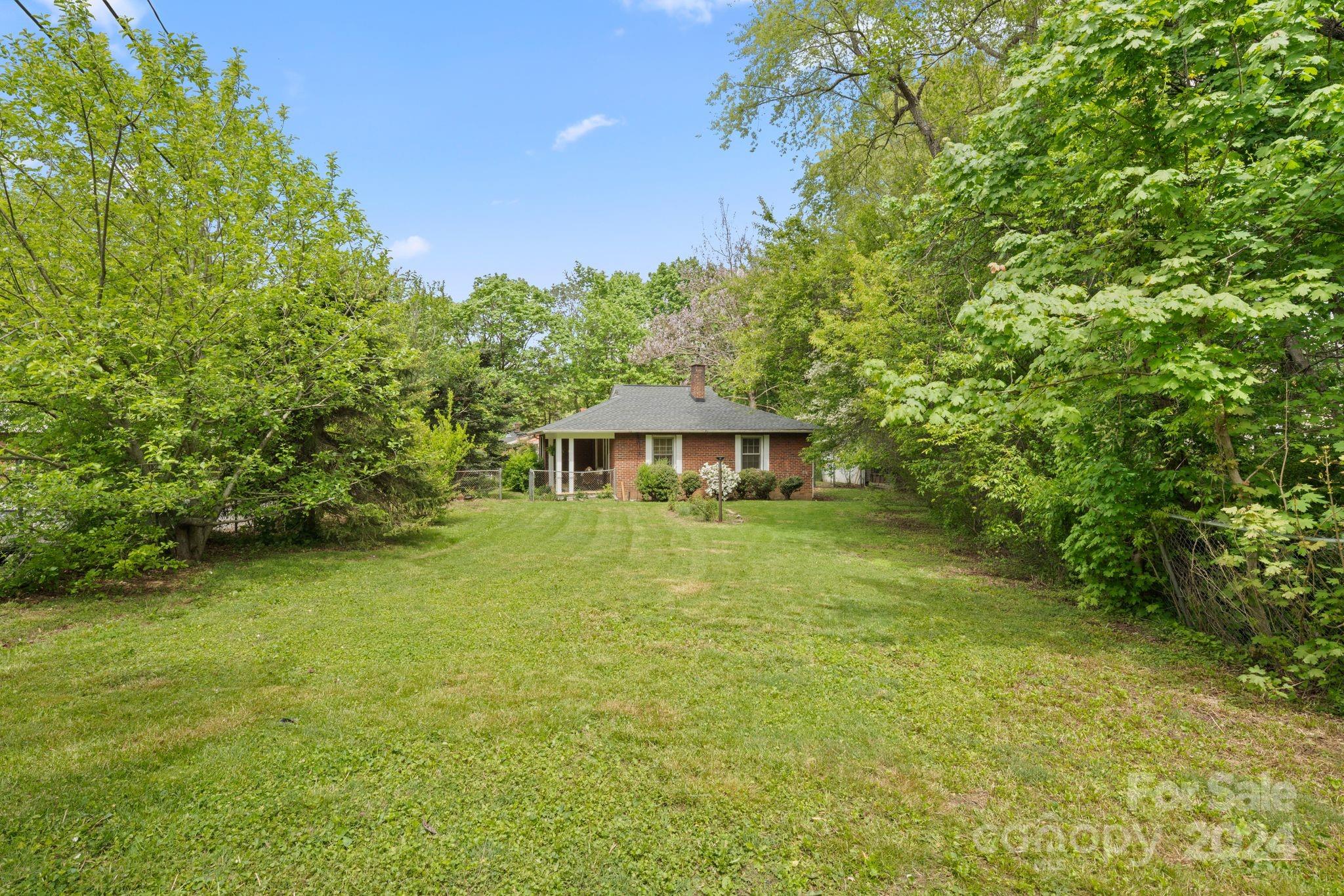 119 Powell Street Swannanoa NC 28778