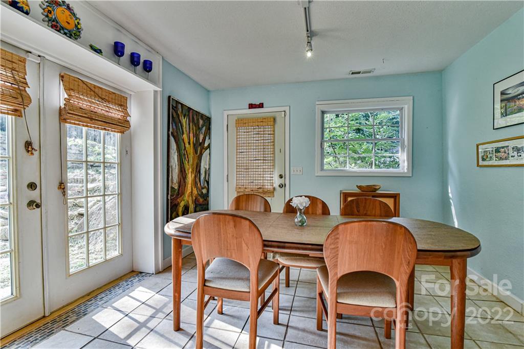 166 Wellington Street Asheville NC 28806