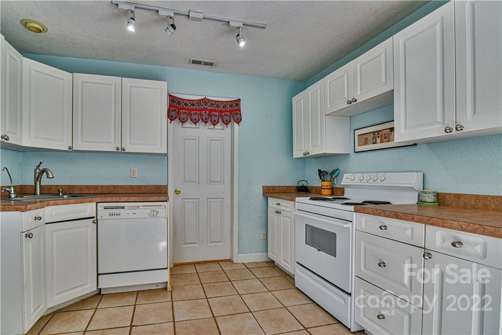 166 Wellington Street Asheville NC 28806
