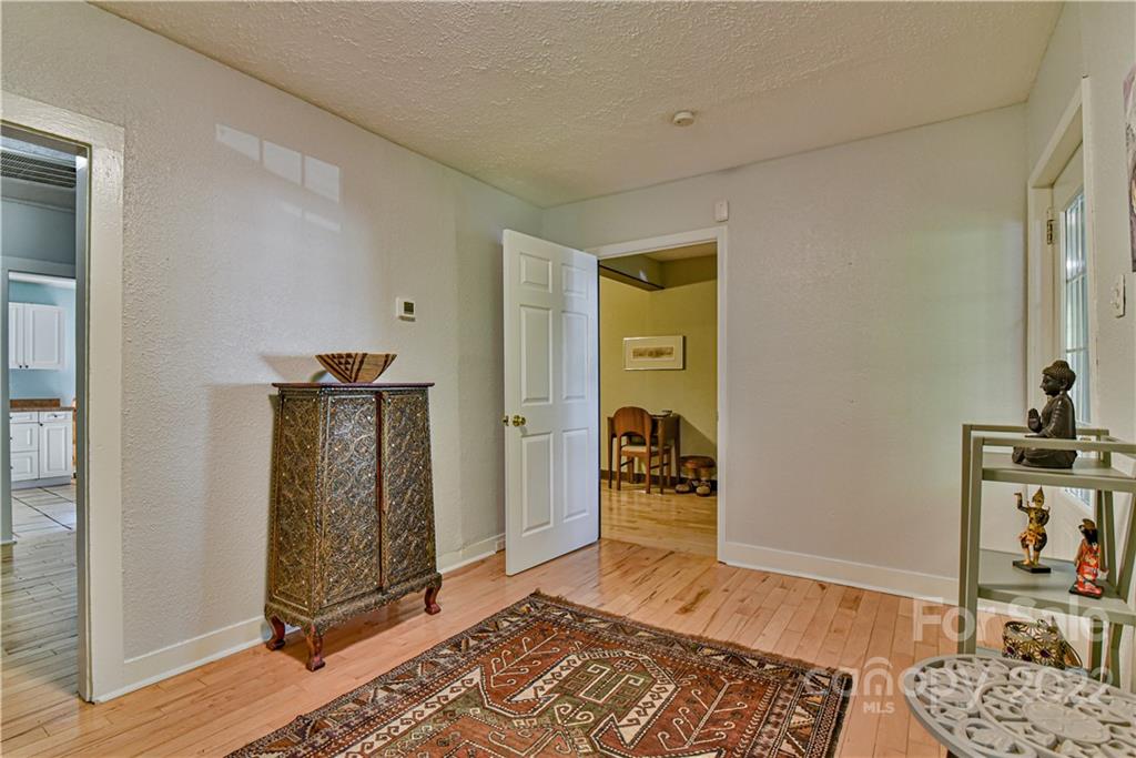 166 Wellington Street Asheville NC 28806