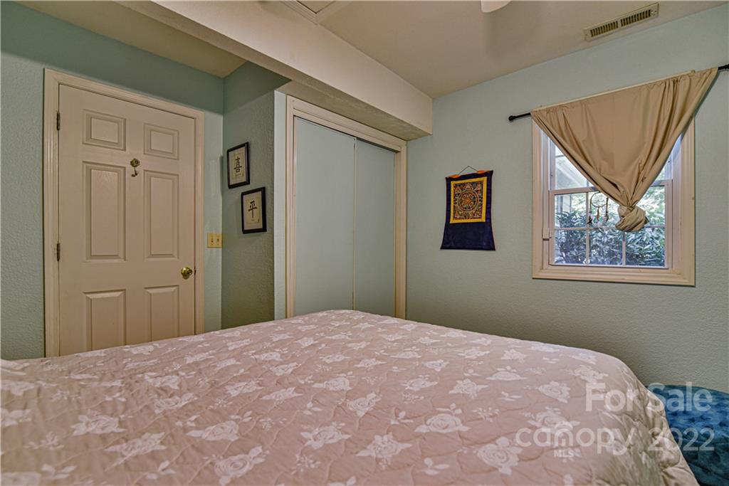 166 Wellington Street Asheville NC 28806