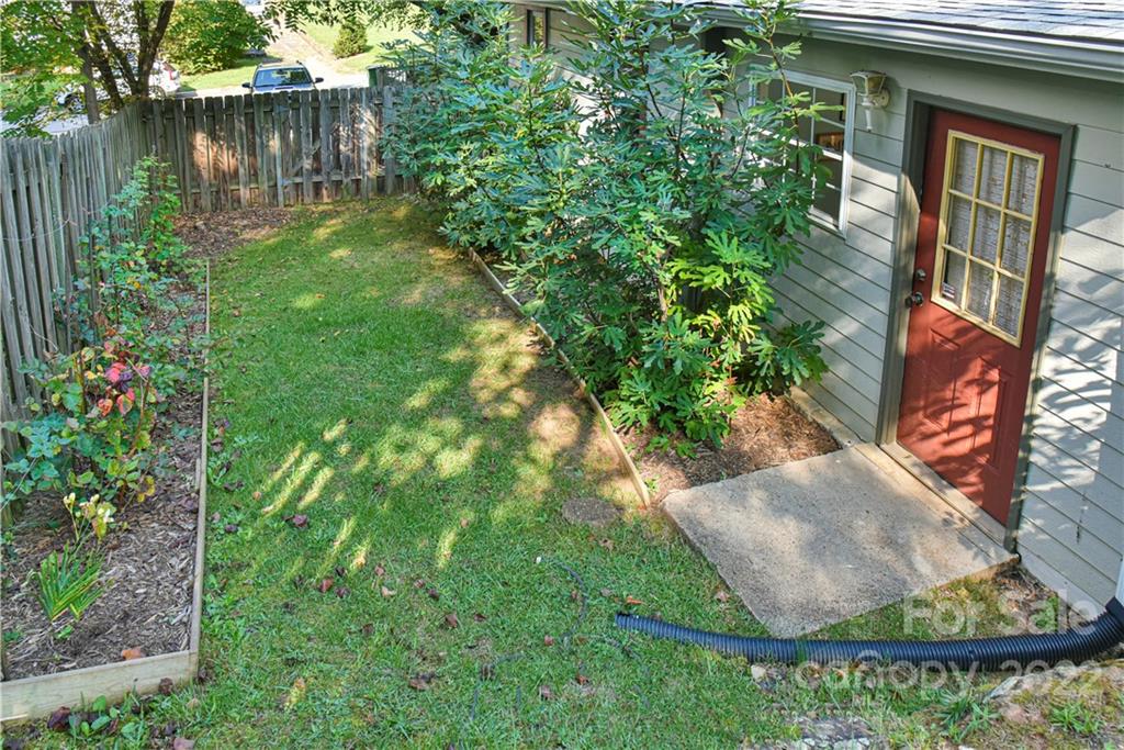 166 Wellington Street Asheville NC 28806