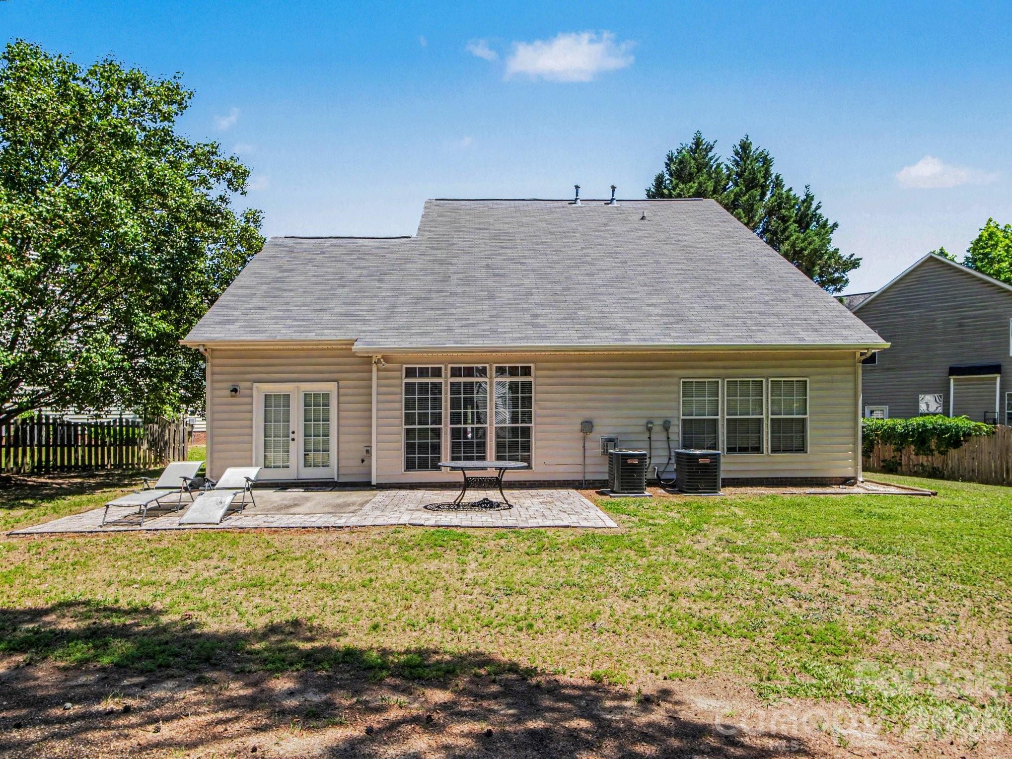 8800 Cavonnier Lane Charlotte NC 28216