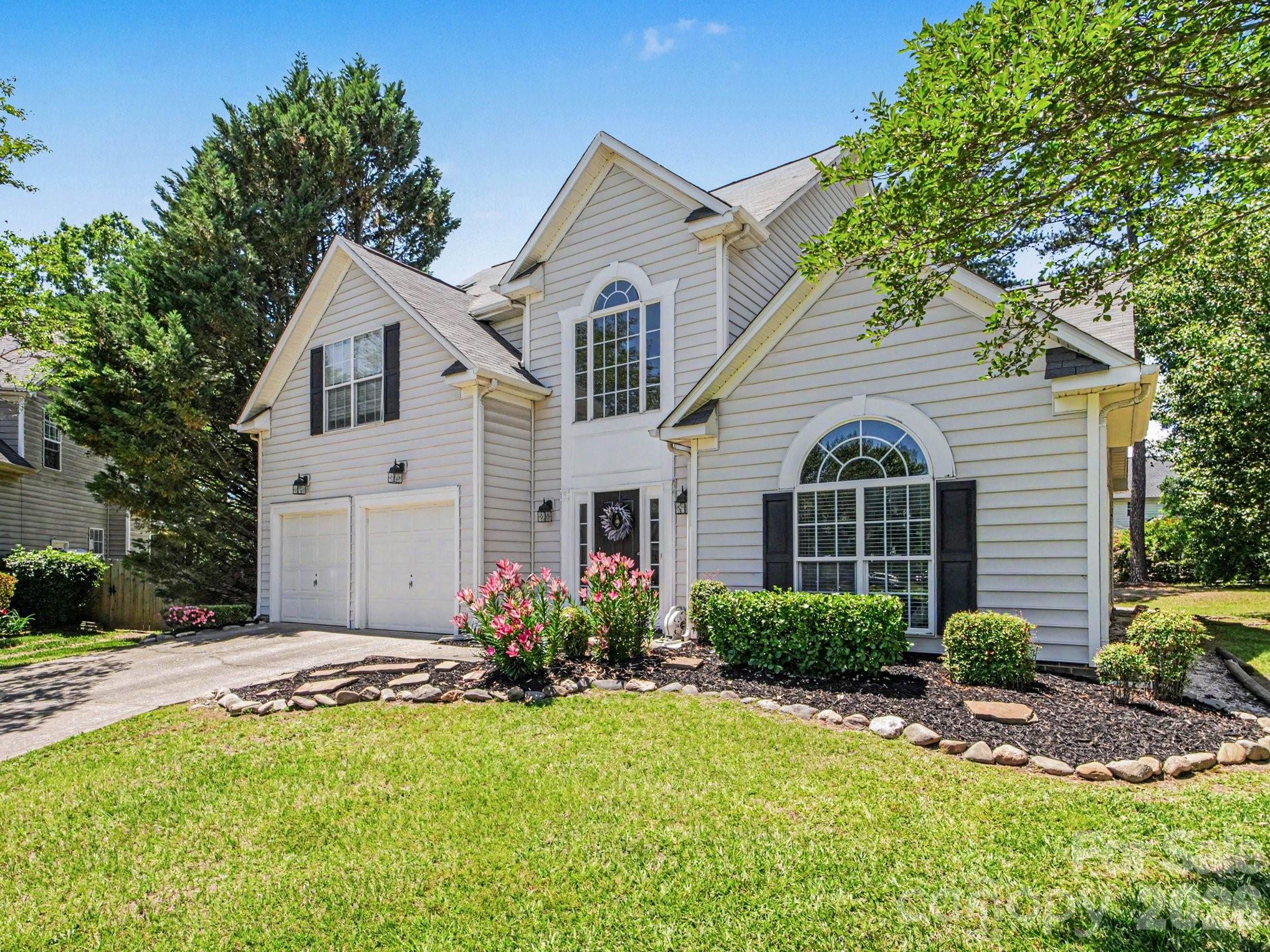 8800 Cavonnier Lane Charlotte NC 28216