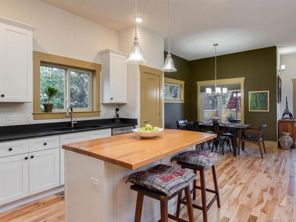337 Sand Hill Road Asheville NC 28806