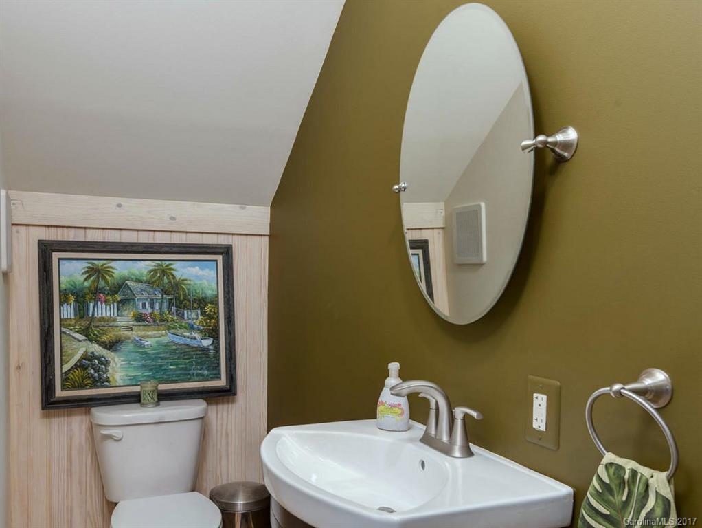 337 Sand Hill Road Asheville NC 28806
