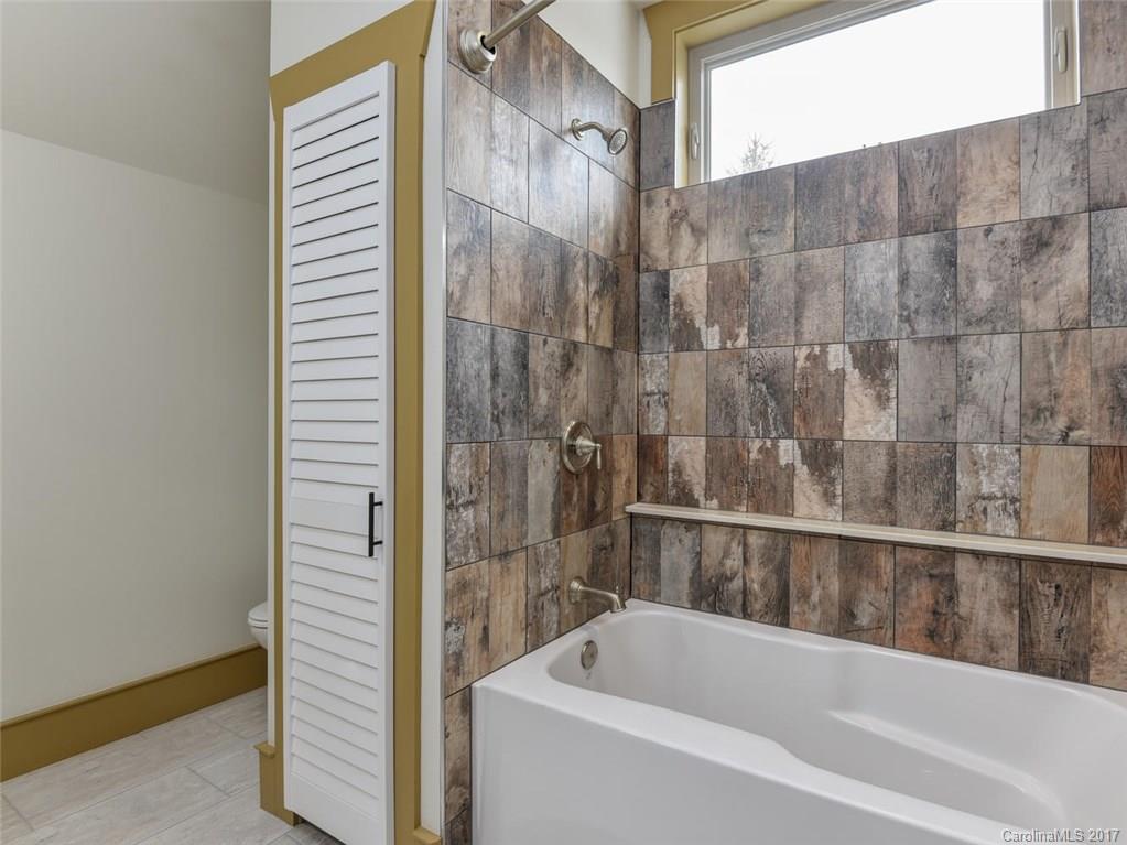 337 Sand Hill Road Asheville NC 28806