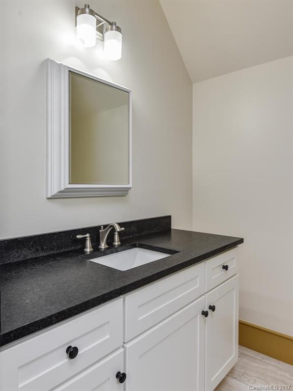 337 Sand Hill Road Asheville NC 28806