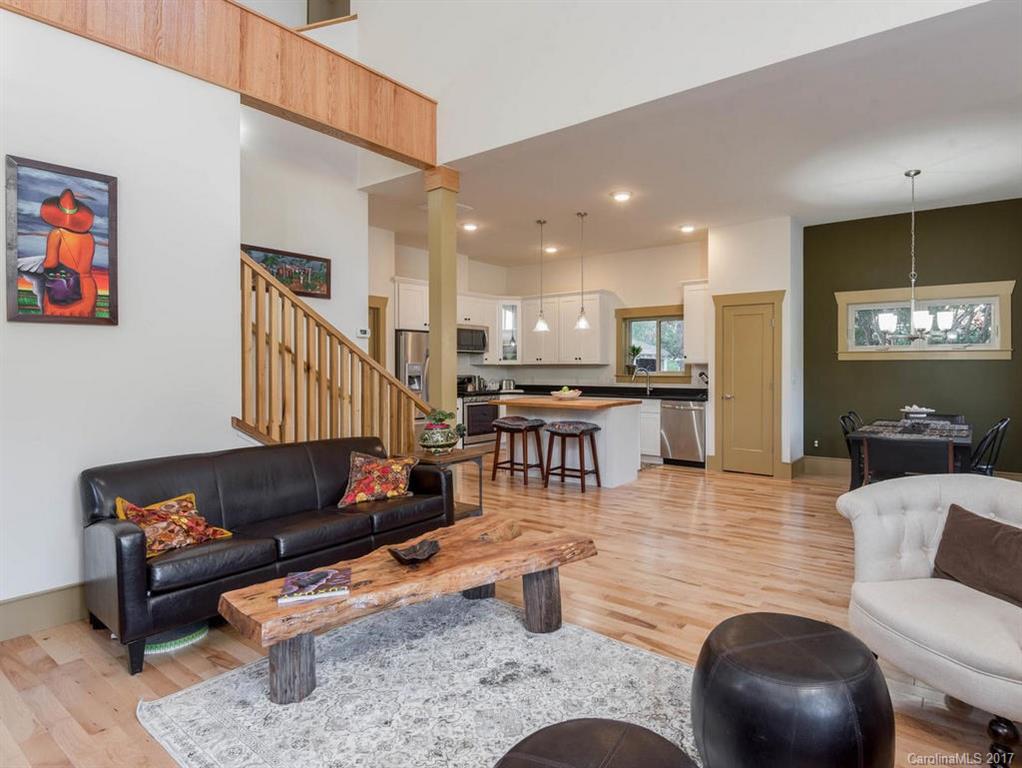337 Sand Hill Road Asheville NC 28806