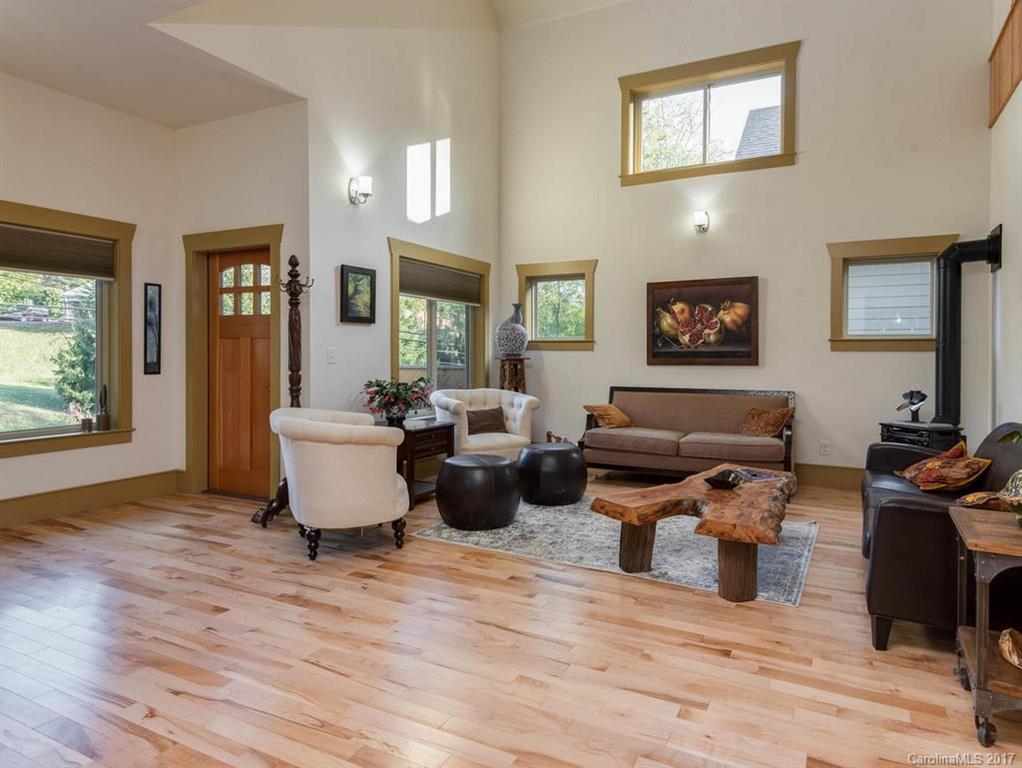 337 Sand Hill Road Asheville NC 28806