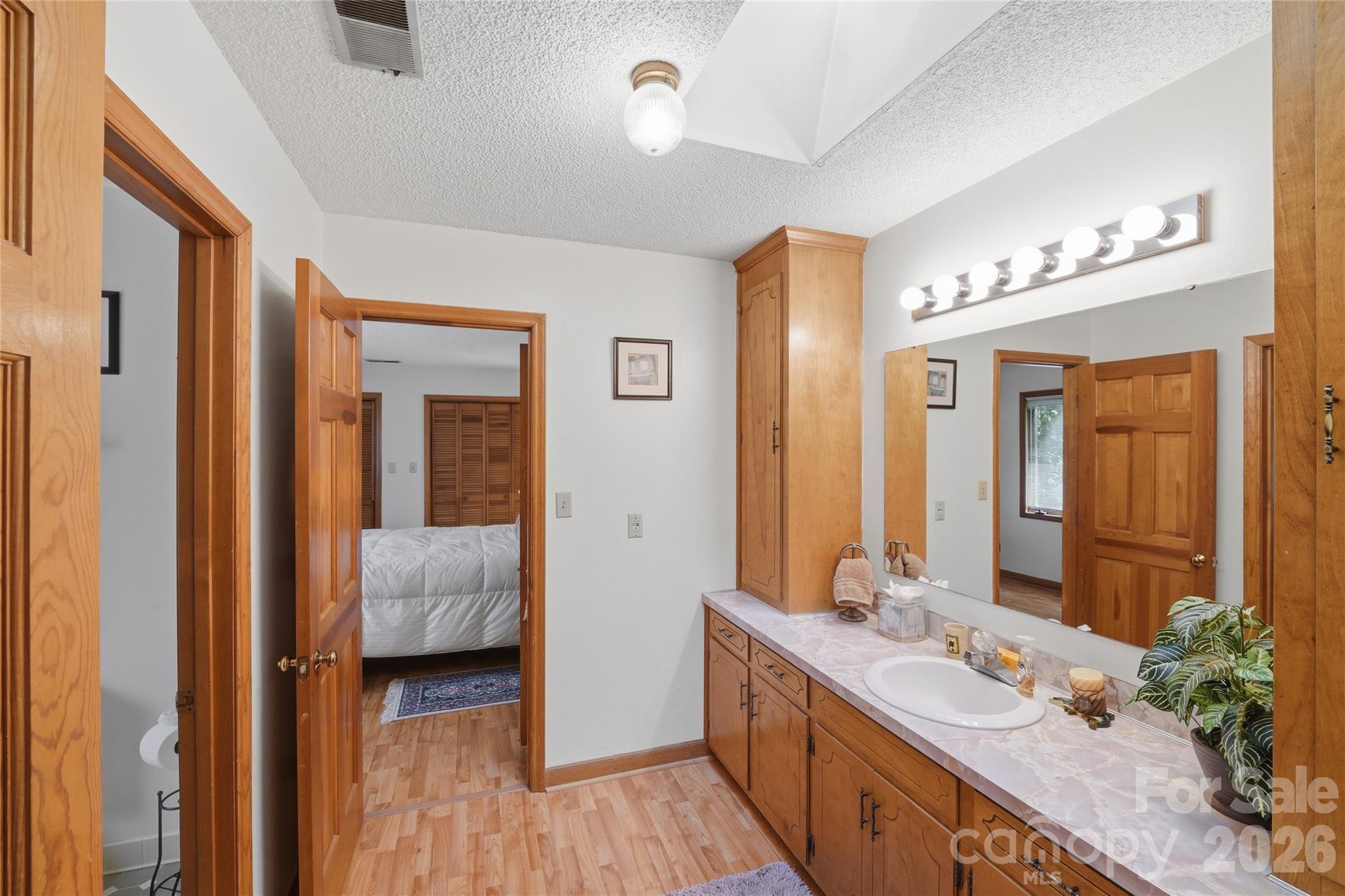 7040 Summer Place Charlotte NC 28213