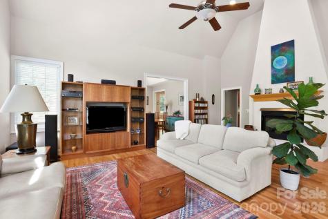 405 Mistletoe Trail Hendersonville NC 28791