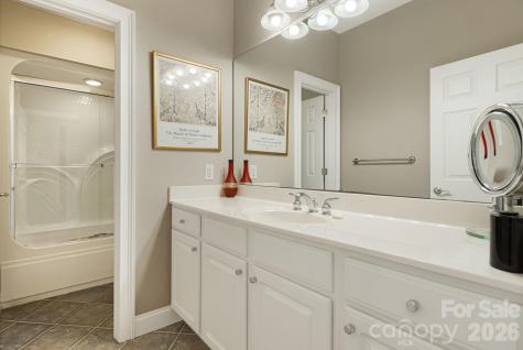 405 Mistletoe Trail Hendersonville NC 28791