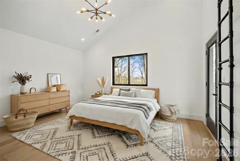 643 Settlers Trail Mars Hill NC 28754