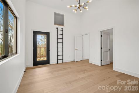 643 Settlers Trail Mars Hill NC 28754
