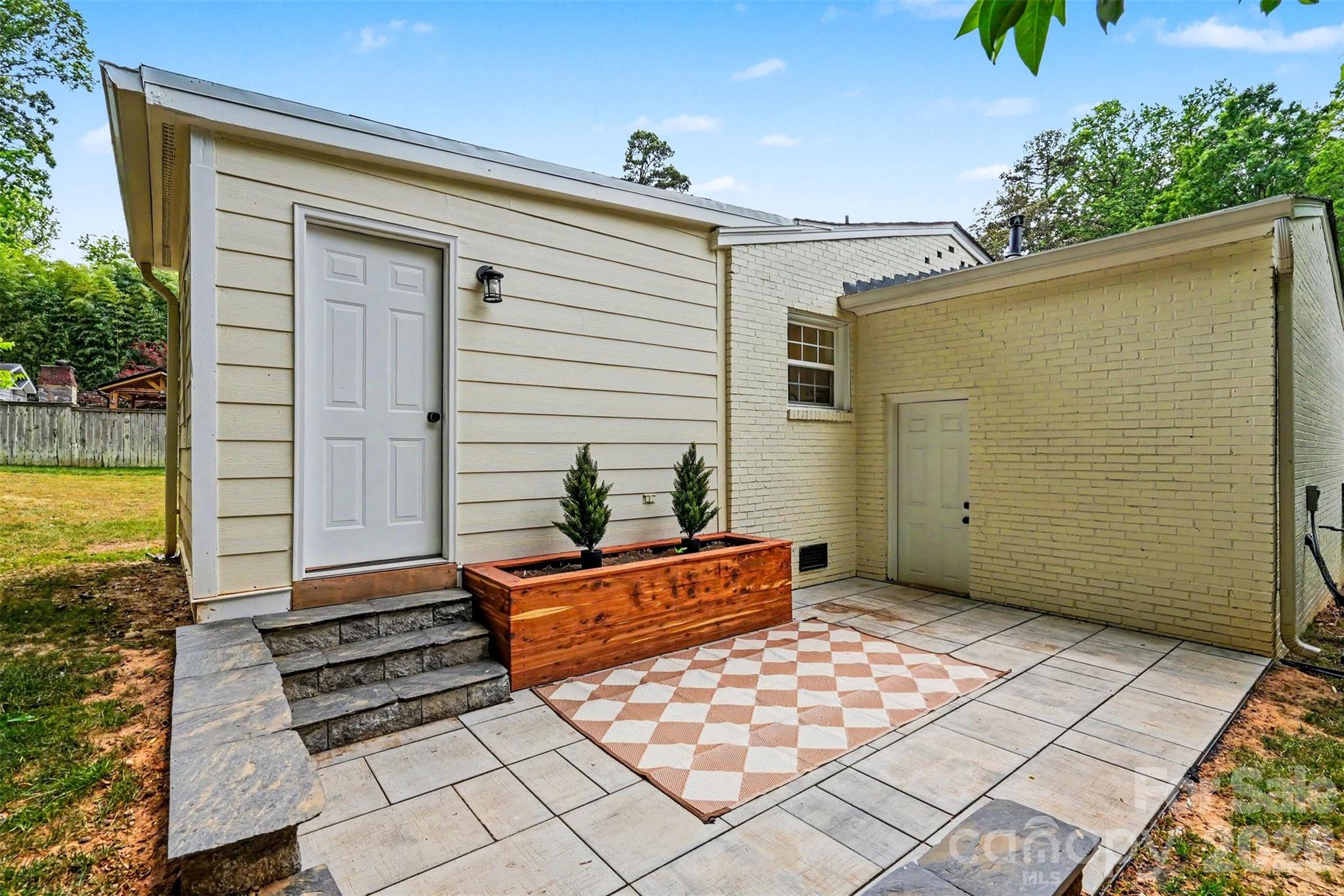 4065 Hiddenbrook Drive Charlotte NC 28205