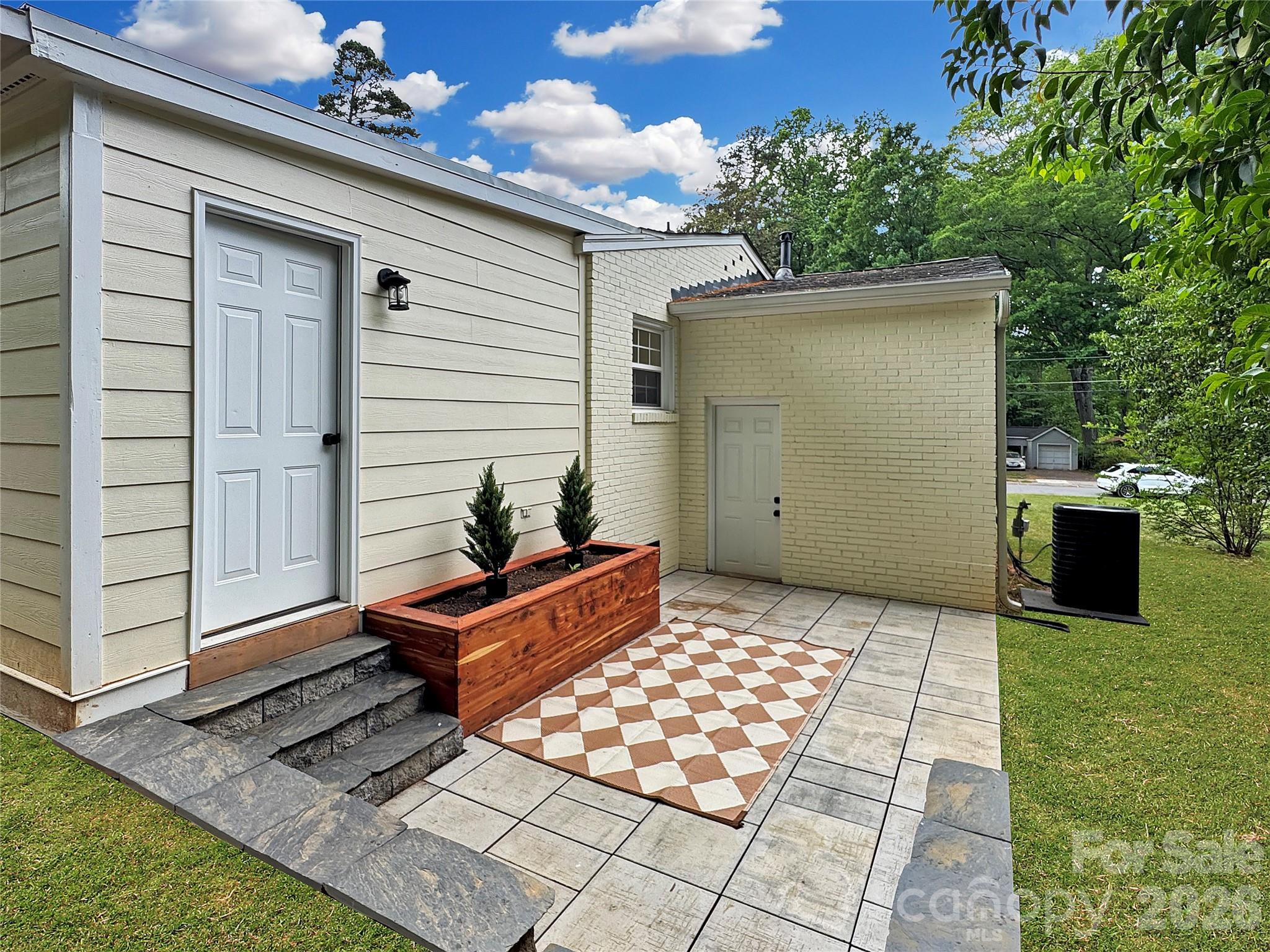 4065 Hiddenbrook Drive Charlotte NC 28205