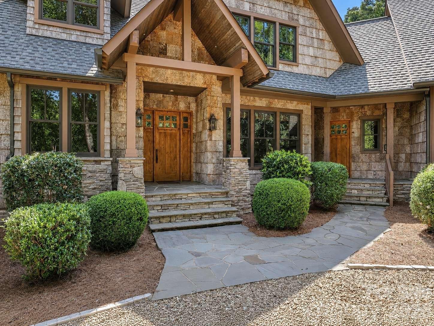 9208 Flying Eagle Lane Charlotte NC 28278