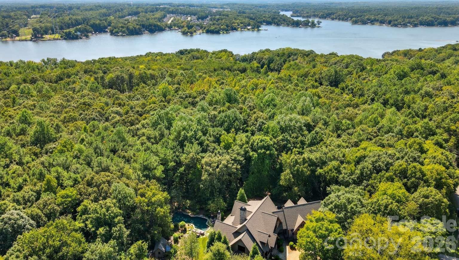 9208 Flying Eagle Lane Charlotte NC 28278
