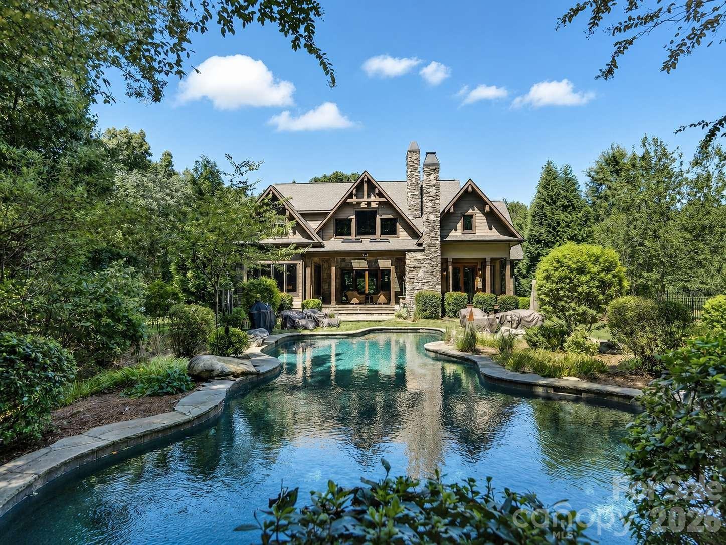 9208 Flying Eagle Lane Charlotte NC 28278
