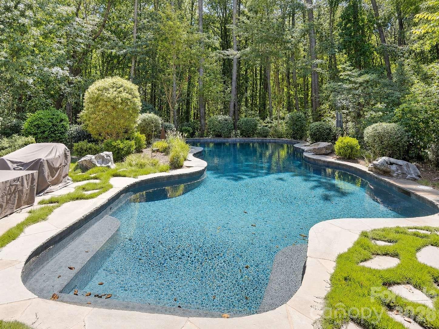 9208 Flying Eagle Lane Charlotte NC 28278