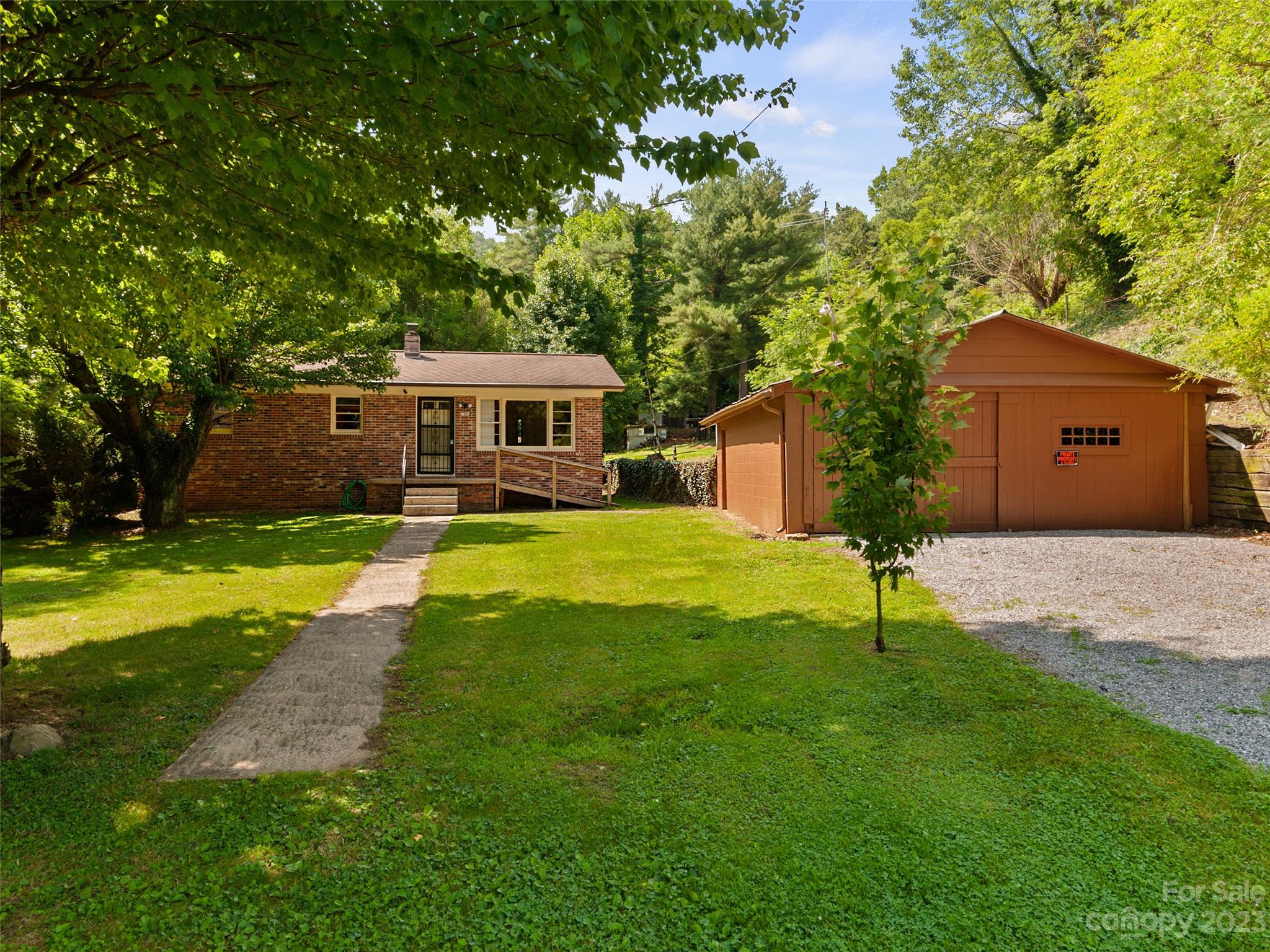 7363 Carolina Boulevard Clyde NC 28721