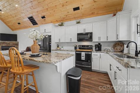 79 Abbey View Road Bryson City NC 28713