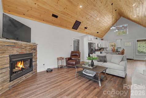 79 Abbey View Road Bryson City NC 28713