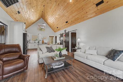 79 Abbey View Road Bryson City NC 28713