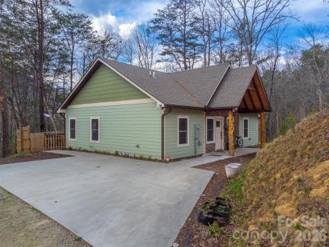 79 Abbey View Road Bryson City NC 28713