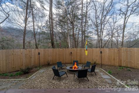 79 Abbey View Road Bryson City NC 28713