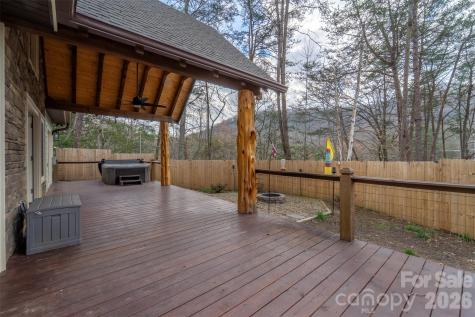 79 Abbey View Road Bryson City NC 28713