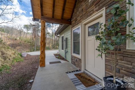 79 Abbey View Road Bryson City NC 28713