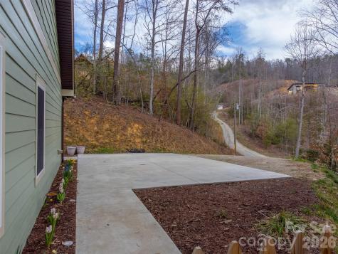 79 Abbey View Road Bryson City NC 28713