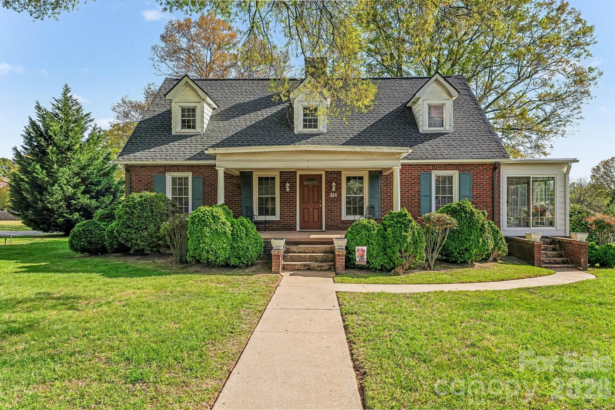 614 W Ridge Avenue Landis NC 28088