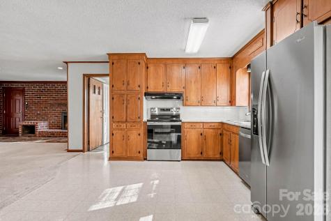 614 W Ridge Avenue Landis NC 28088