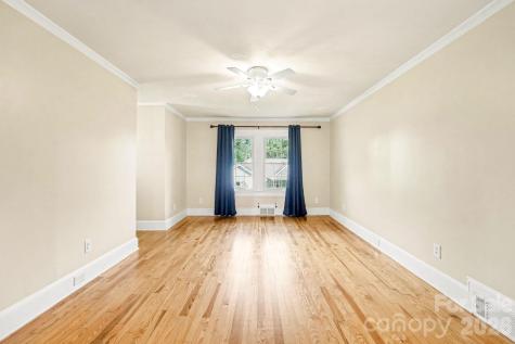 614 W Ridge Avenue Landis NC 28088