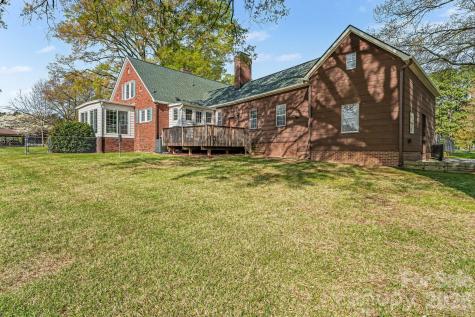 614 W Ridge Avenue Landis NC 28088