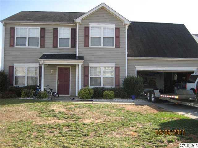 5141 Avening Court Charlotte NC 28215