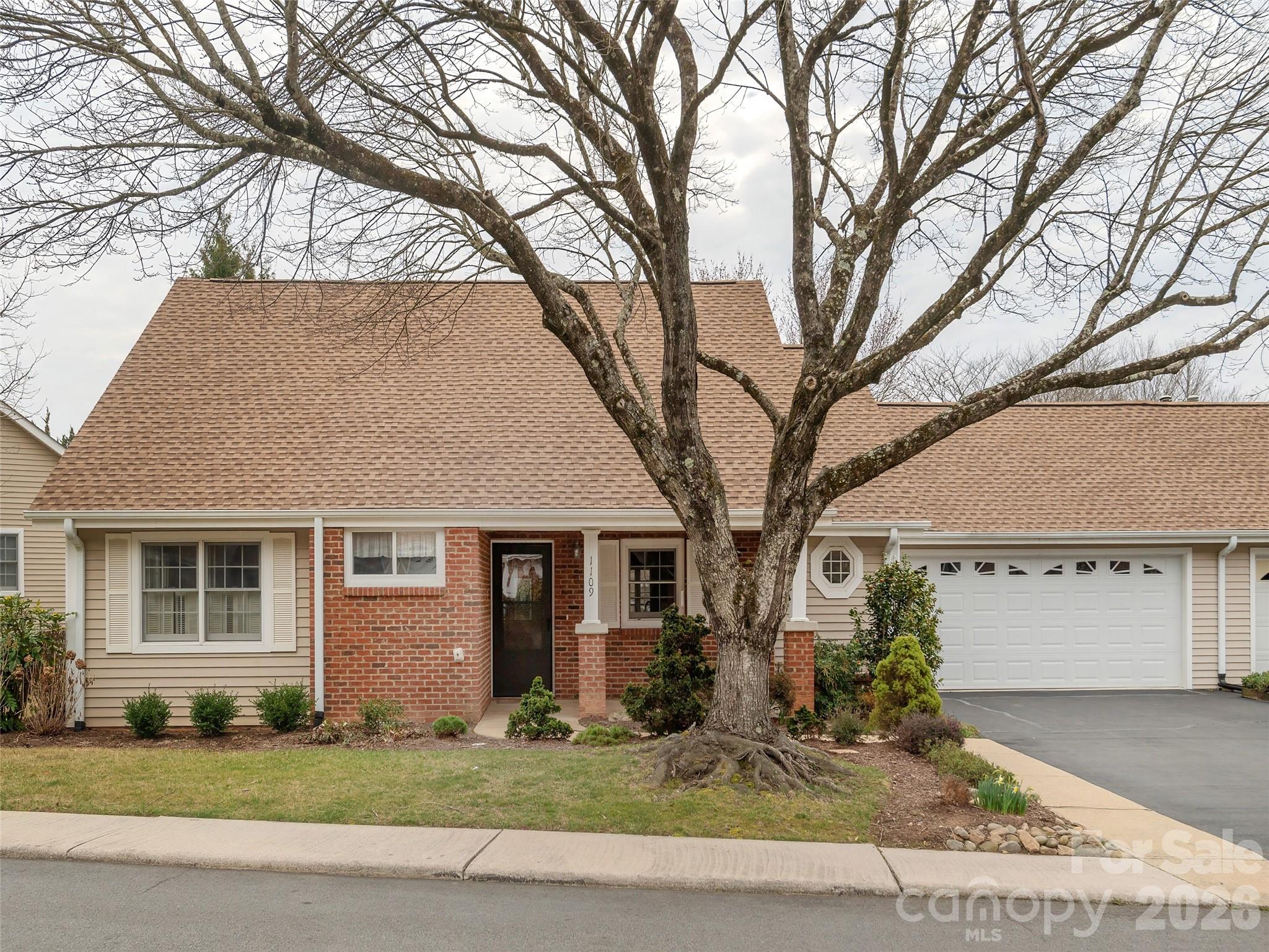 1109 Citation Circle Hendersonville NC 28739