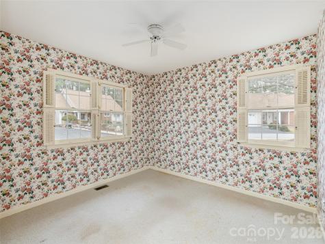 1109 Citation Circle Hendersonville NC 28739