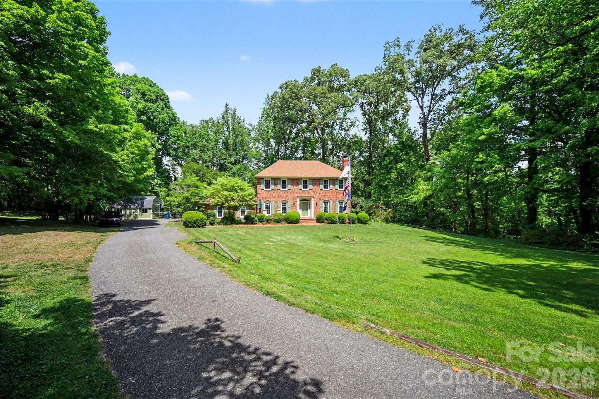 814 S Main Street Mount Holly NC 28120