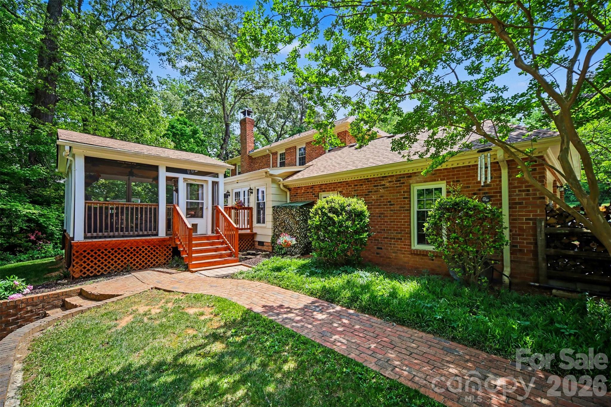 814 S Main Street Mount Holly NC 28120