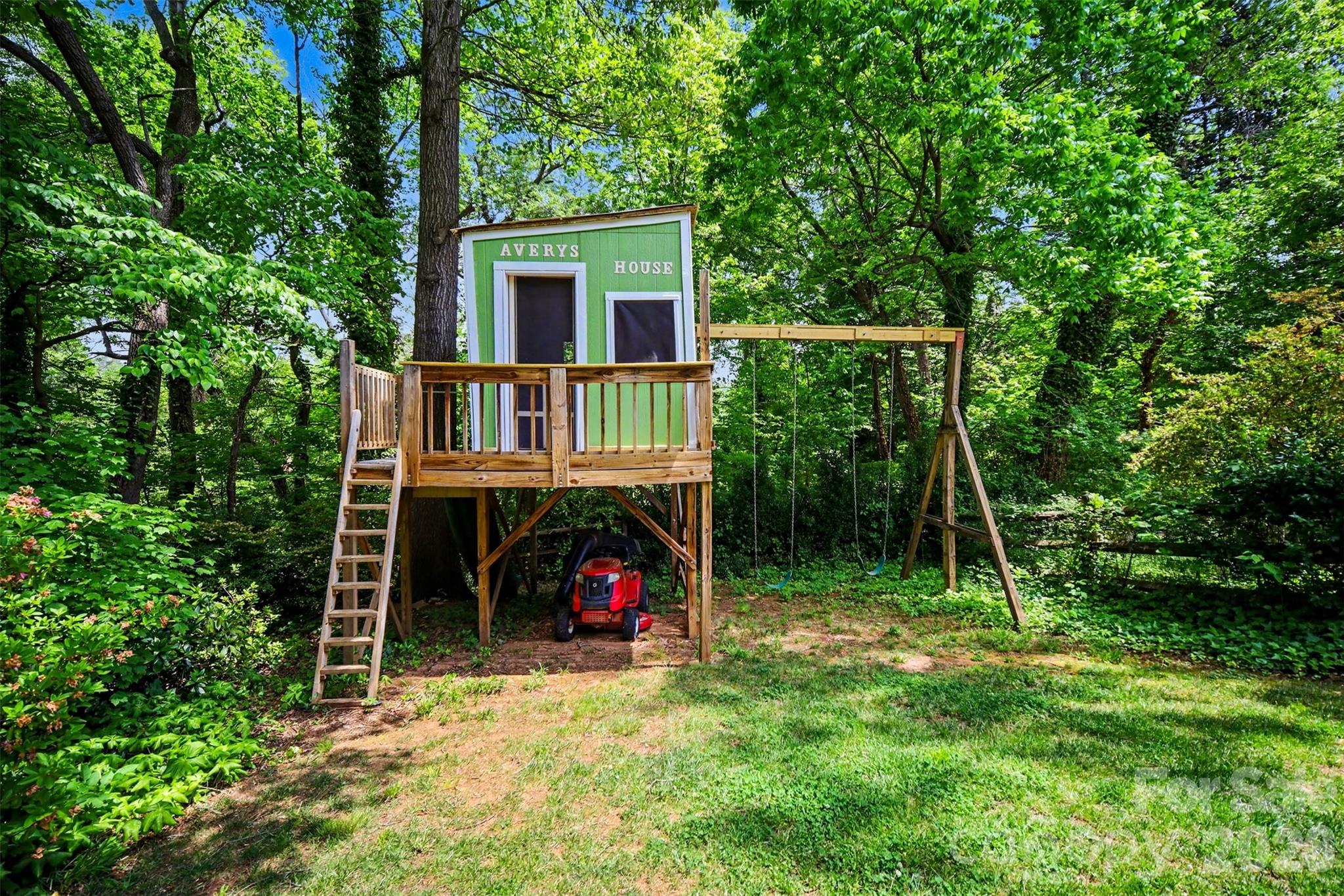 814 S Main Street Mount Holly NC 28120